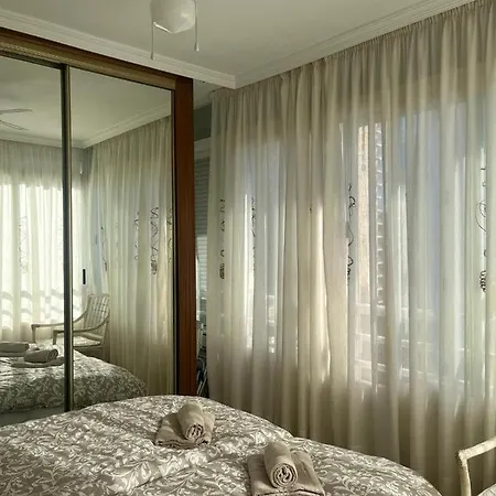 Domo 5e With Pool Apartment *